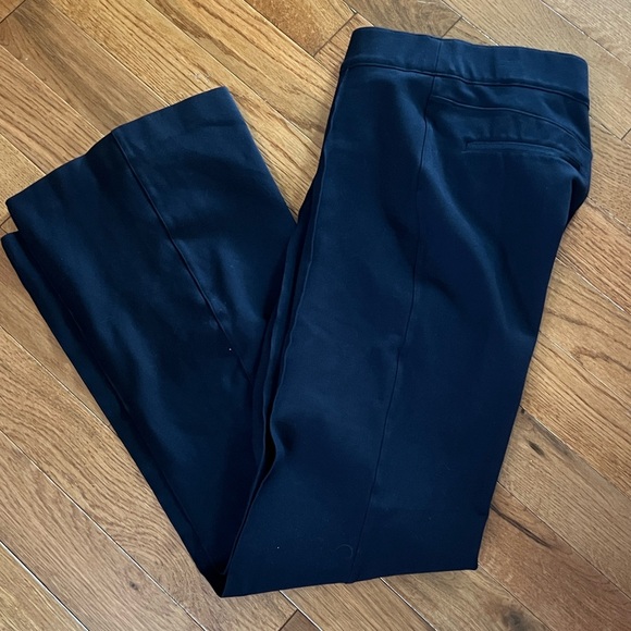 SPANX Navy Shaping Ponte Pull On Pants High Rise Slim Leg Work Travel EUC Size L - Picture 2 of 13